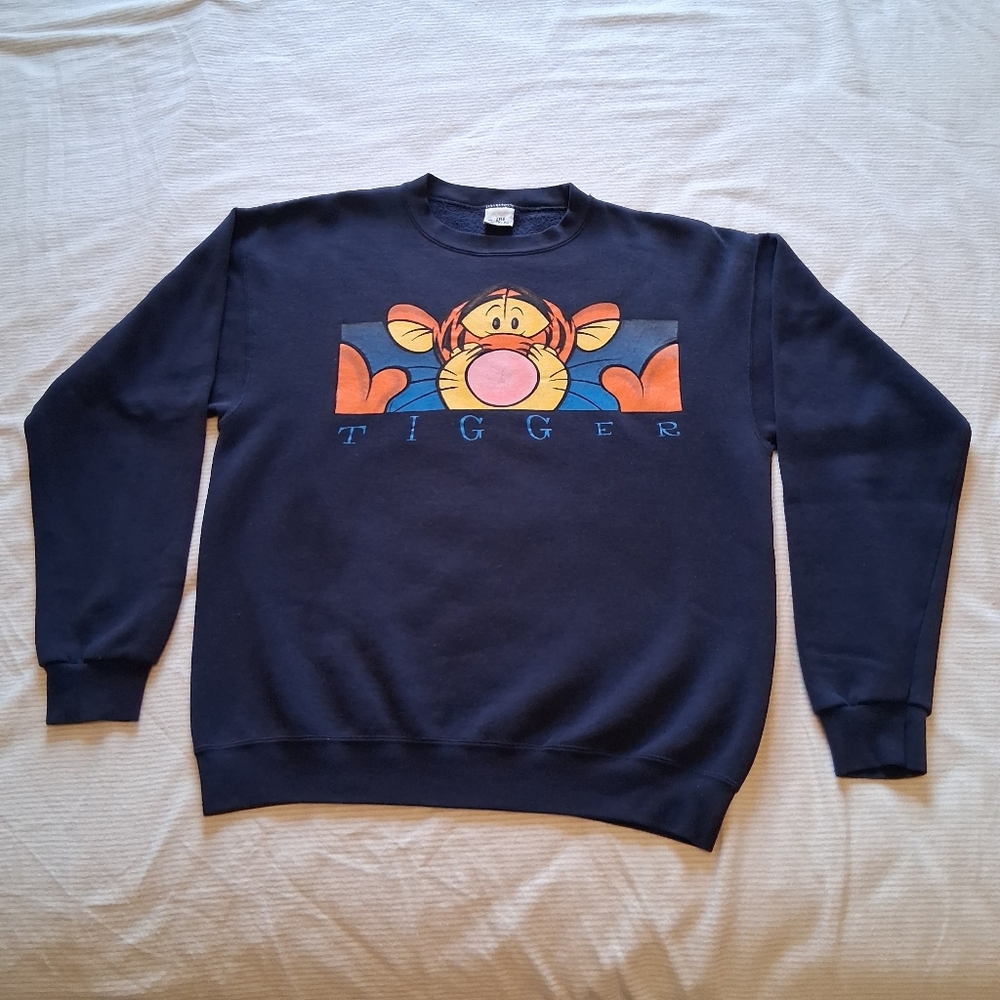 VTG 1990s Disney Store Winnie the Pooh Tigger Blue Crewneck Sweatshirt Adult M